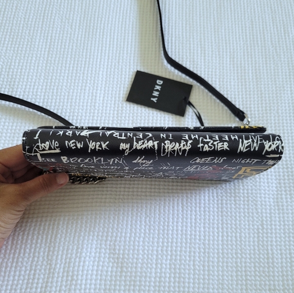 ✨️HP✨️ DKNY🗽 Gia Wallet On A Chain⛓ - NWT - Picture 8 of 16